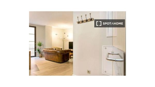 Apartamento entero de 2 dormitorios en Barcelona.