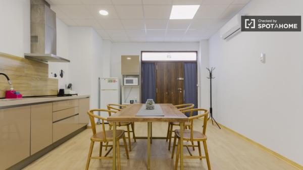 Apartamento de 1 dormitorio en alquiler en Valencia