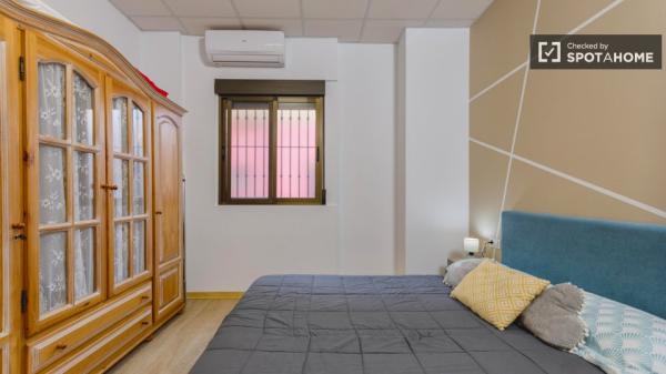 Apartamento de 1 dormitorio en alquiler en Valencia