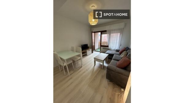 Room for rent in shared apartment in Segovia