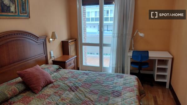 Apartamento inteiro de 3 quartos em Bilbo