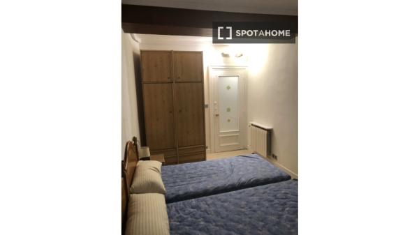 Apartamento inteiro de 4 quartos em Donostia