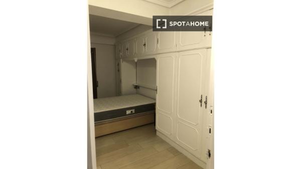 Apartamento inteiro de 4 quartos em Donostia