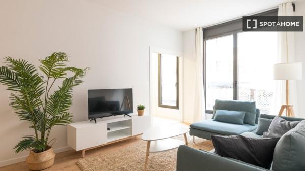 Moderno apartamento amueblado y equipado a un paso del metro en Poblenou