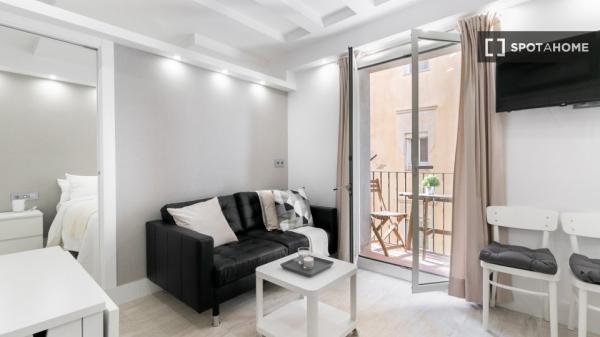 Apartamento moderno con balcón y terraza en Meer Street