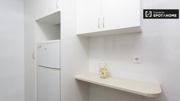 Luminoso apartamento de 3 dormitorios en alquiler en Aluche, Madrid