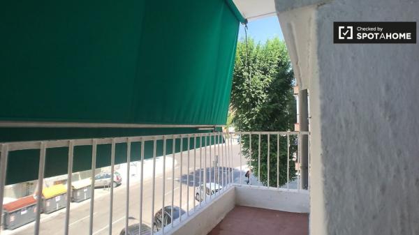 Elegante apartamento de 3 dormitorios en alquiler en Vicálvaro, Madrid