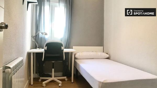 Elegante apartamento de 3 dormitorios en alquiler en Vicálvaro, Madrid