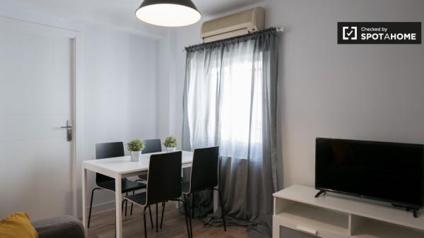 Apartamento de 3 dormitorios en alquiler en Hortaleza, Madrid.