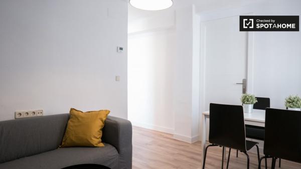 Apartamento de 3 dormitorios en alquiler en Hortaleza, Madrid.