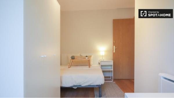 Apartamento de 3 dormitorios en alquiler en Puerta del Angel, Madrid