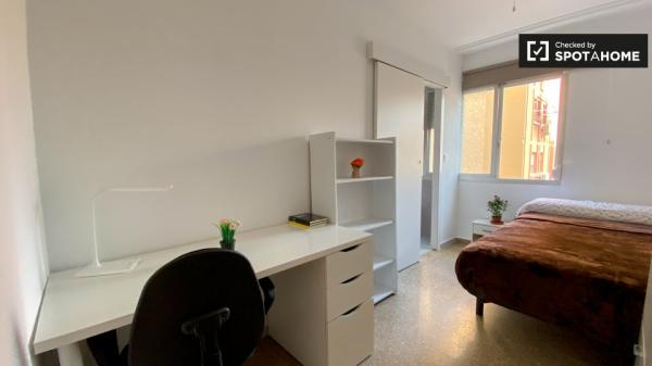 Habitación individual en alquiler, apartamento de 6 dormitorios, Algirós, Valencia