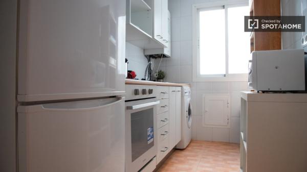 Apartamento de 4 dormitorios en Aluche, Madrid