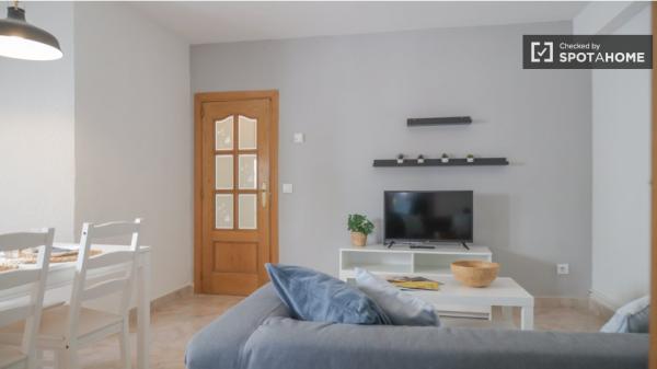 Apartamento de 3 dormitorios en alquiler en Puerta Bonita, Madrid