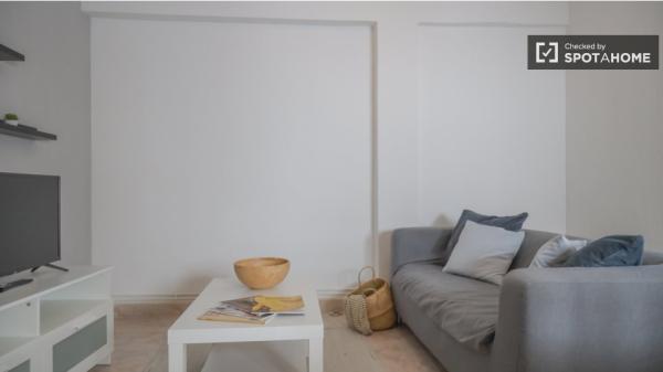 Apartamento de 3 dormitorios en alquiler en Puerta Bonita, Madrid