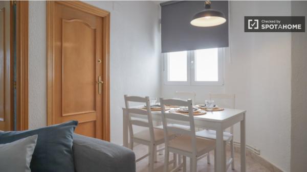 Apartamento de 3 dormitorios en alquiler en Puerta Bonita, Madrid