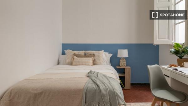 Se alquilan habitaciones en apartamento de 6 dormitorios en Barcelona