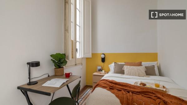 Se alquilan habitaciones en apartamento de 6 dormitorios en Barcelona