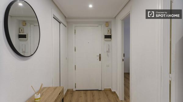 Dormitorio en piso compartido en Valencia