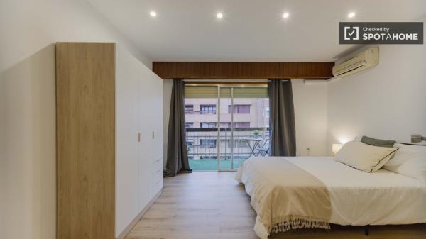 Dormitorio en piso compartido en Valencia