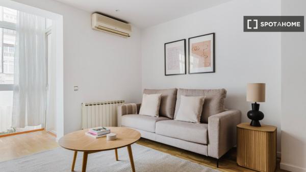 Apartamento de 3 habitaciones en alquiler en Vila De Gràcia, Barcelona