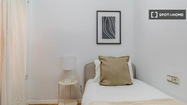 Apartamento de 3 habitaciones en alquiler en Vila De Gràcia, Barcelona