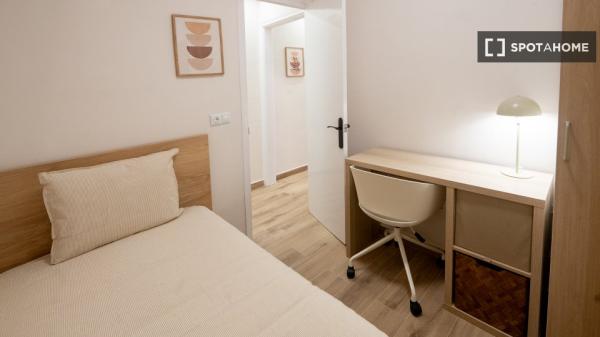 Appartement entier de 4 chambres à Barcelone