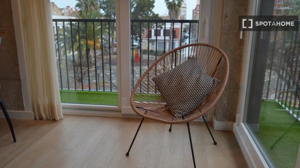 Precioso piso de 2 habitaciones en alquiler en Valencia