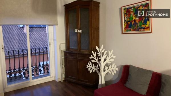 apartamento de 1 dormitorio en alquiler en Ciutat Vella, Valencia