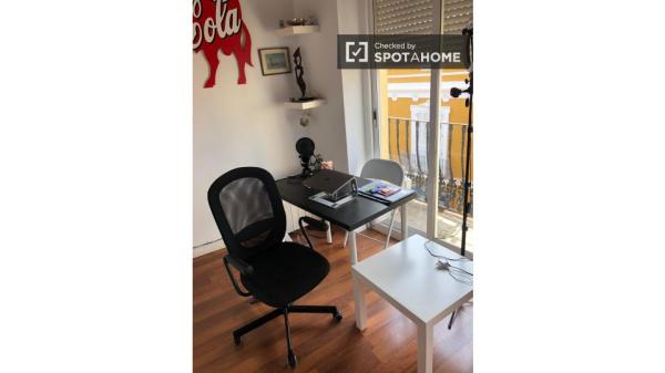 apartamento de 1 dormitorio en alquiler en Ciutat Vella, Valencia