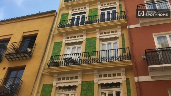 apartamento de 1 dormitorio en alquiler en Ciutat Vella, Valencia