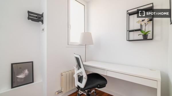 Apartamento de 3 dormitorios en alquiler en Barcelona