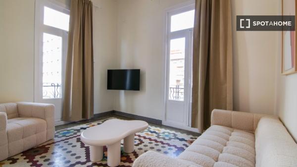 Apartamento de 3 dormitorios en alquiler en El Cabanyal, Valencia