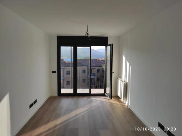 Piso en venta en Lluís Companys, 8