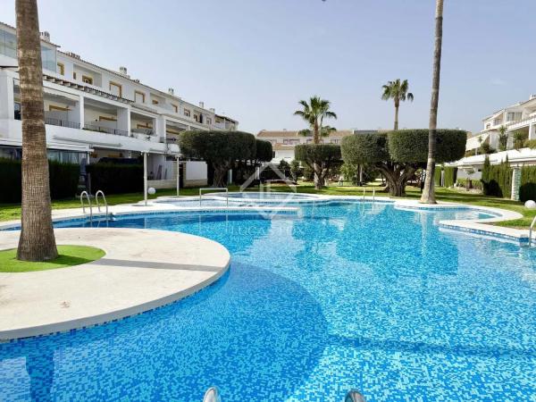 Chalet en Barrio Alicante Golf