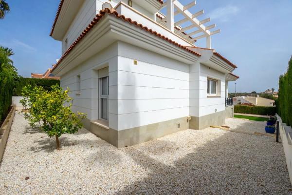 Chalet en calle Islas Baleares s/n