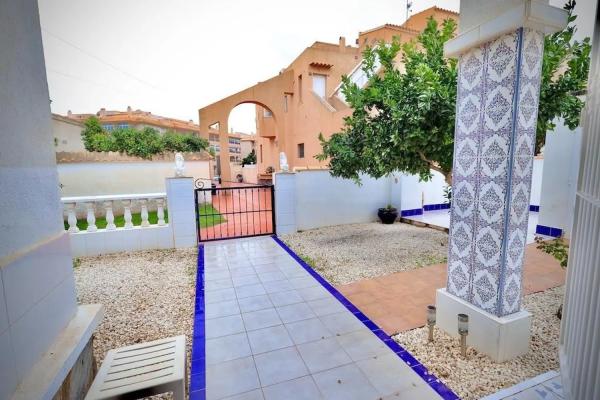 Chalet en Barrio Playa Flamenca