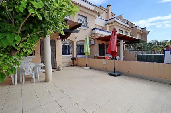 Chalet en Barrio La Zenia