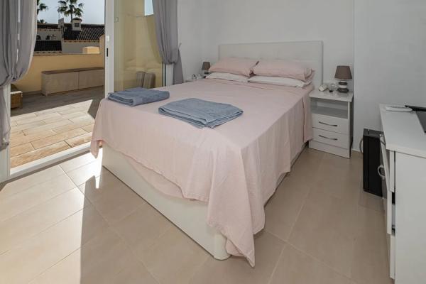 Chalet adosado en avenida Ramblas de Oleza, 331