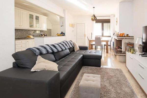 Chalet adosado en avenida Ramblas de Oleza, 331