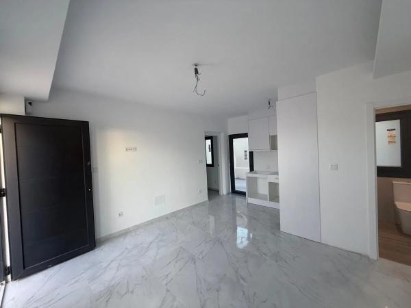 Chalet adosado en calle Isla Cabrera, 25