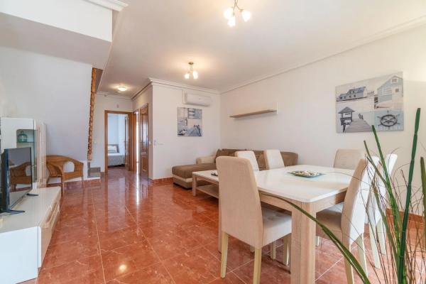 Chalet adosado en calle Cilantro s/n