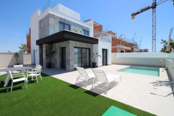 Casa independiente en calle Villajoyosa