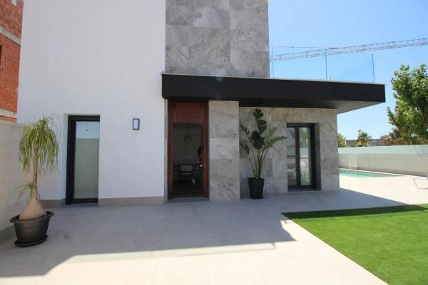 Casa independiente en calle Villajoyosa