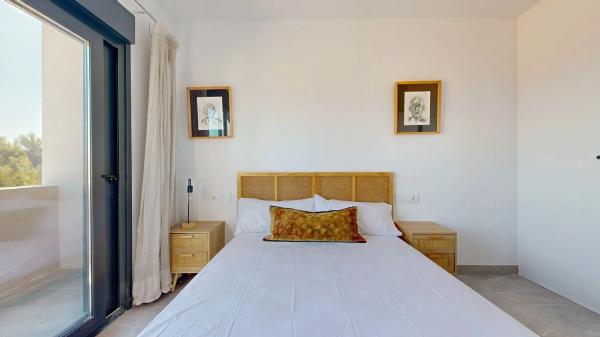 Chalet pareado en venta en calle Mariola, 48
