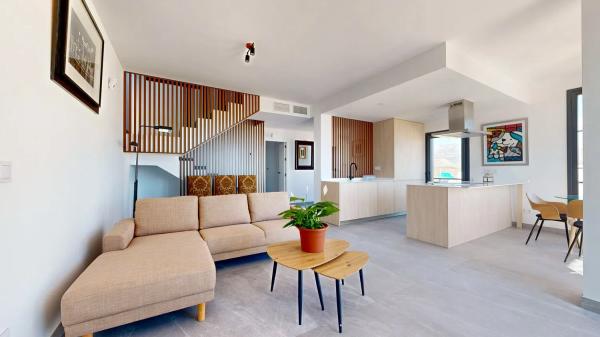 Chalet pareado en venta en calle Mariola, 48