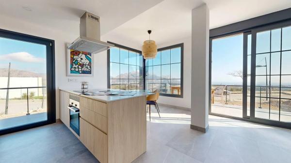 Chalet pareado en venta en calle Mariola, 48