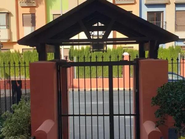 Casa independiente en calle Cabo Santa Maria