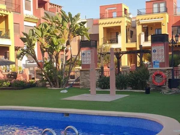 Casa independiente en calle Cabo Santa Maria