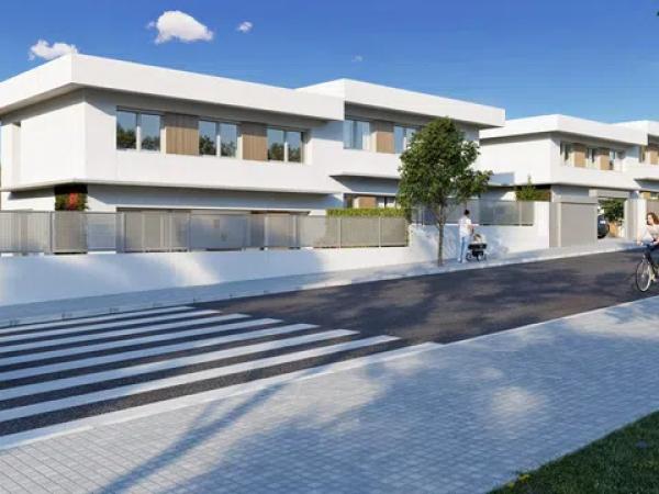 Chalet pareado en venta en calle Elena Fortún, 46